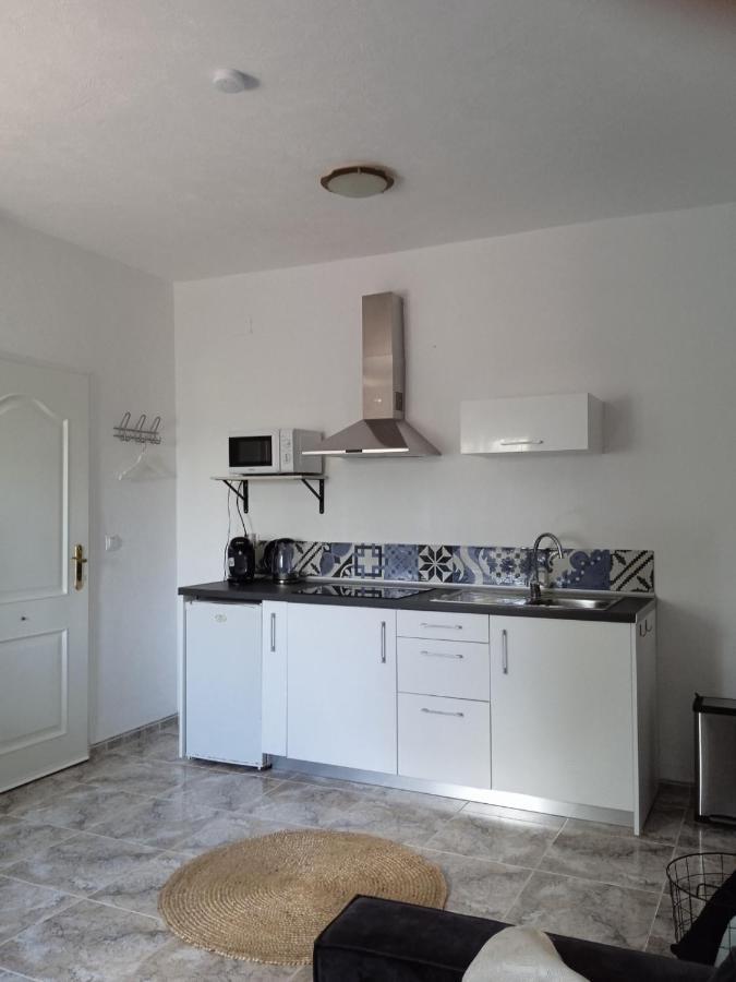 Finca El Gaudi, Casita Catharina L'Ampolla Exteriör bild