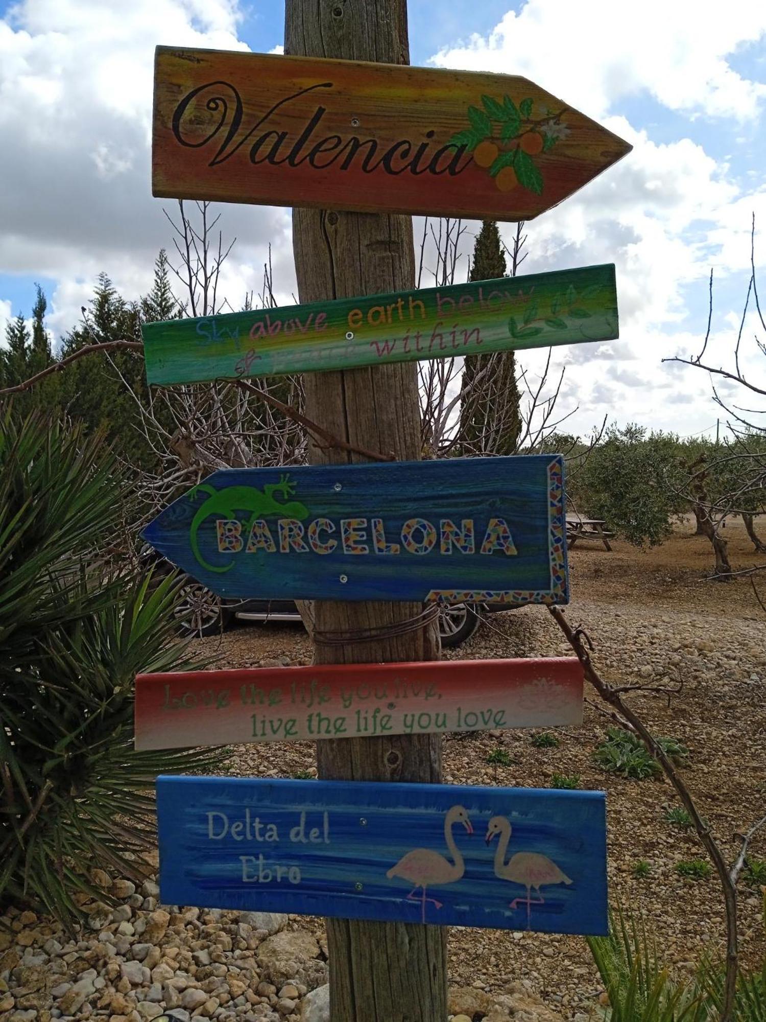 Finca El Gaudi, Casita Catharina L'Ampolla Exteriör bild